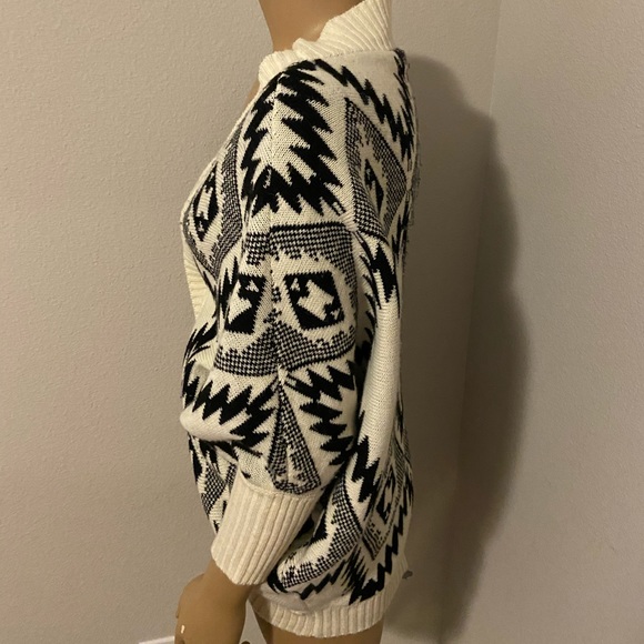 🚫DONATED🚫 - Picture 4 of 6